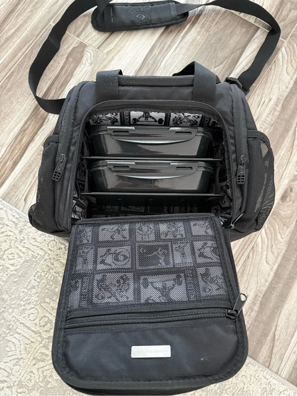 Six Pack Bags front pockets